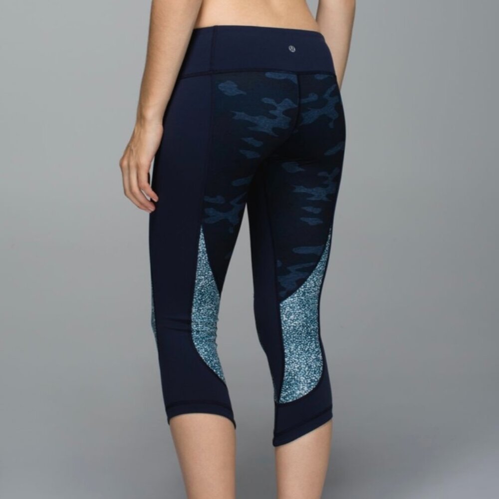 Lululemon Wunder Under Crop Leggings Blue Heathered Texture Lotus Camo Size 4